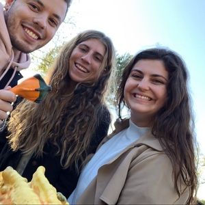 Meet your Posher, Emily